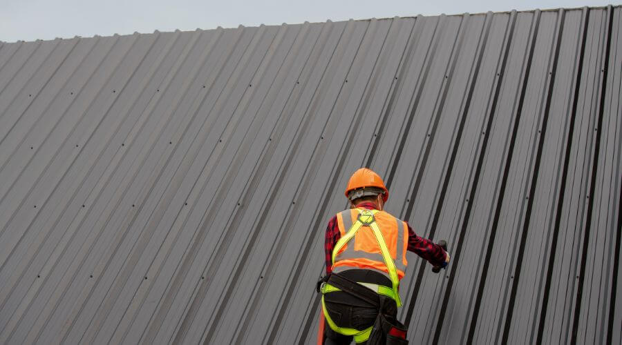 Professional metal roof installation services in Saint Albans, NY